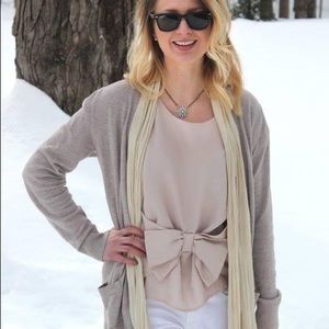 H&M Short Sleeve Textured Bow Blouse